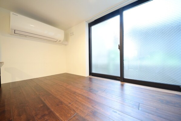 カラスヤマテラスNの物件内観写真